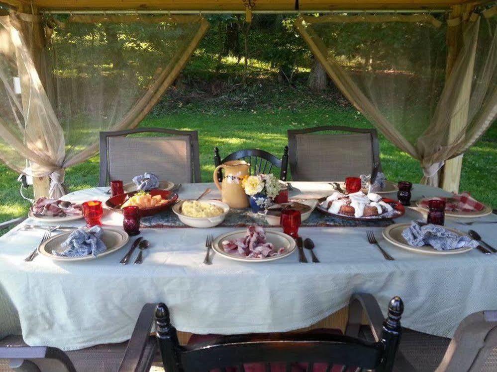 The Pines Of Dresden Bed & Breakfast Ngoại thất bức ảnh